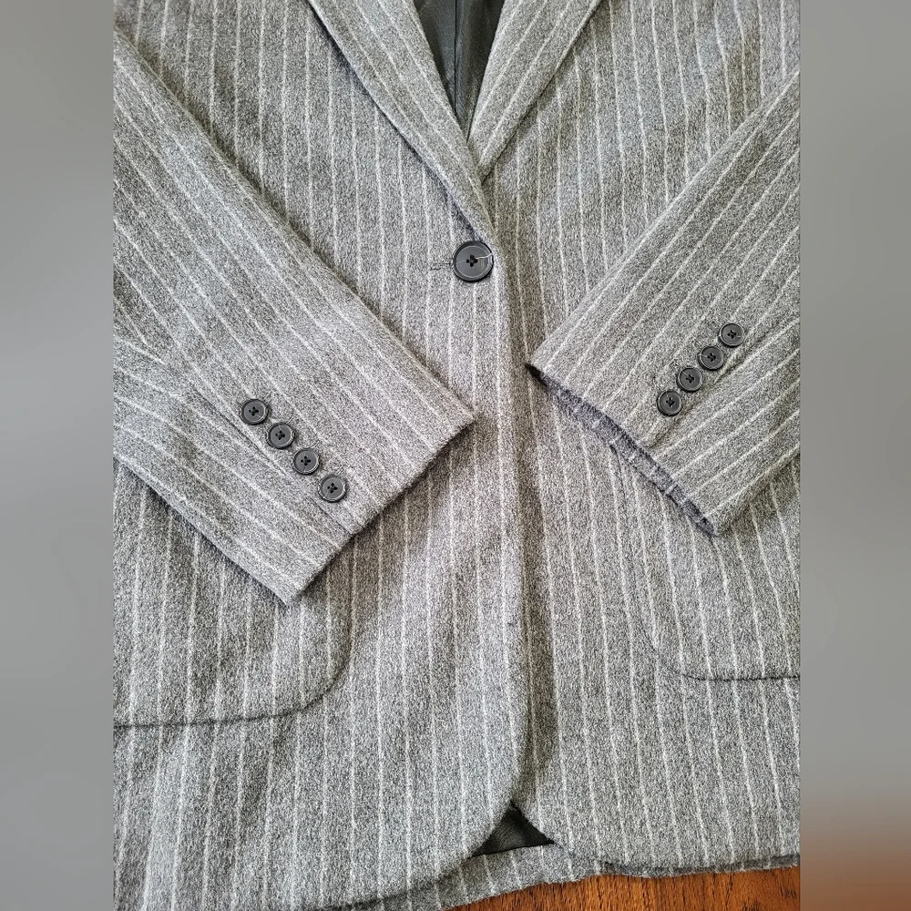 Universal Thread Women's Grey Pinstripe Relaxed Fit Wool-Like Blazer XL New